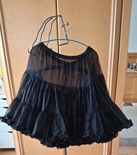 fluffiger schwarzer Petticoat von Malco Modes Gr. XL