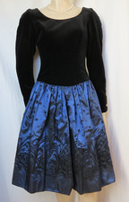 Laura Ashley Kleid 34 schwarz