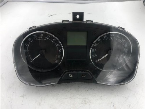 Komplettes armaturenbrett - komplettes,