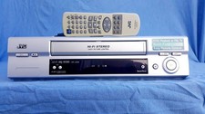 JVC HR-J590 Videorecorder (VHS) mit Fernbedienung / B-WARE