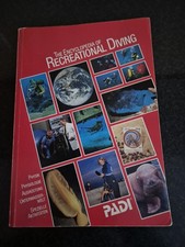 Padi THE ENCYCLOPEDIA Diving Manual in Deutsch