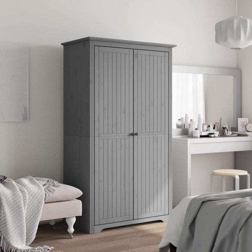 Kleiderschrank
