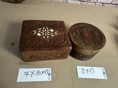 Box truhe alte - ,
