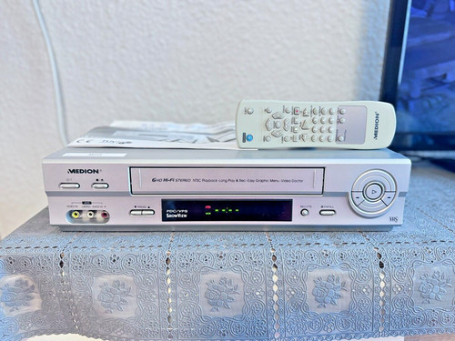 Vhs vcr medion 42277 stereo - vcr, md