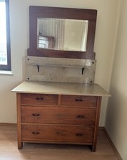 Antiker Waschtisch mit Marmorplatte. Jugendstil Um 1900