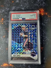 Panini Mosaic Reactive Blue Mac Jones (R) PSA 10