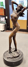 Bronzefigur Skulptur Weiblicher Akt Erotik im Art Deco Stil