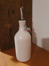 Steingut Bügelflasche 0.5 l weiß, Essig- und Öl, inkl. Ausgießer