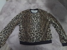 Kuschliger pulli mit - pulli, leoparden