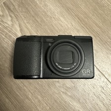RICOH GR DIGITAL IV