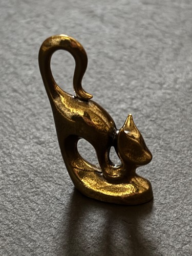 Streckende katze abstrakte - streckende,