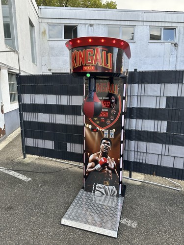 Boxautomat mit münzprüfern - boxautomat, 2