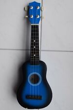 Gut klingende Ukulele, gebraucht, Musik, Holz, 4-Saiten, blau