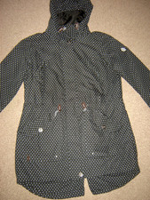 Gina Ernstings family