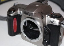Nikon F65 Spiegelreflexkamera