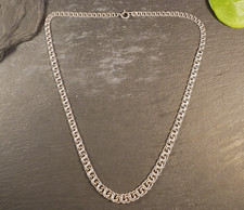 Hübsche 835 Silber Kette