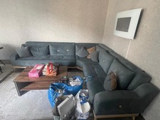 Couchgarnitur L - Form. Farbe wie Abbildung. 3,30 x 2,60 Meter Zustand ist gut u