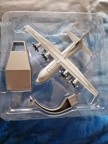 C130 transportflugzeug - c130,