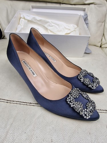 Manolo blahnik hangisi - gr.,