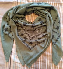 Großes Viskose Tuch Viereck khaki oliv Army Grün Sterne Nieten silber