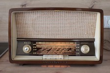 Antikes röhrenradio löwe - antikes,