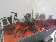 Antiker Posten 85x Metall Eisenbahn Schienen Kurven Geraden Weichen .. Spur 0 ??