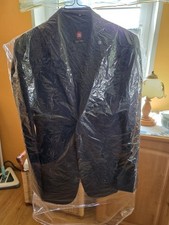 Stilvoller Anzug zu verkaufen