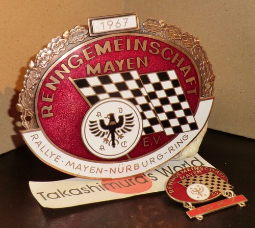 Autoplakette brosche - &,