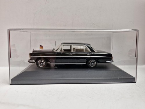Minichamps 436 039100 mercedes - minichamps,