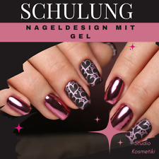 Schulung Nageldesign mit Gel