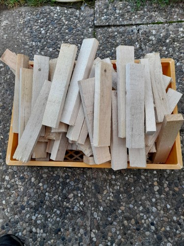 Anfeuerholz kamin brennholz - kamin,