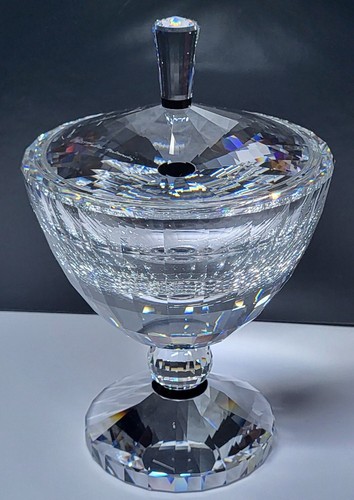 Daniel swarovski masterpiece - daniel,