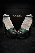 Guess Damen High Heels Grün