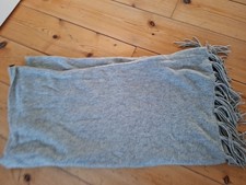 Loop Schal Repeat Grau Fransen