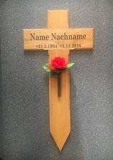Grabkreuz , Holzkreuz 