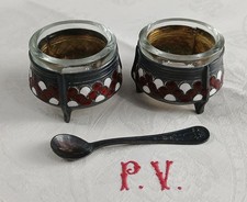 2x ANTIKE Saliere russisch Löffel Silber emailliert Glaseinsatz gedeckter Tisch