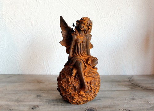Gartenfigur elfe auf - gartenfigur,