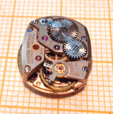 Älteres Handaufzug Werk OMEGA 485 defekt für Teile  GB