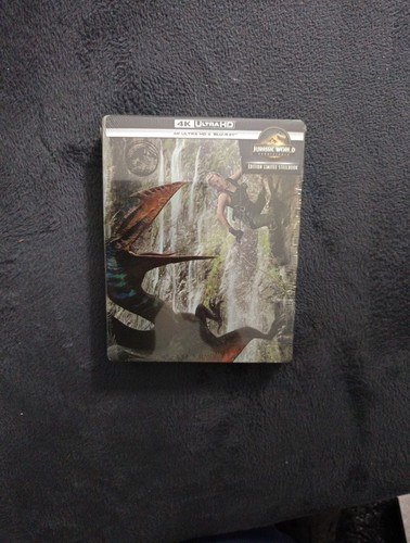 Jurassic world die - world:,
