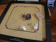 Carrom Board Set Coins Striker Pulver Carrom Brett 84 x 84  cm Größe Full size