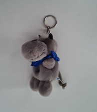 NICI Stofftier Schlüsselanhänger Flusspferd mit blauem Halstuch