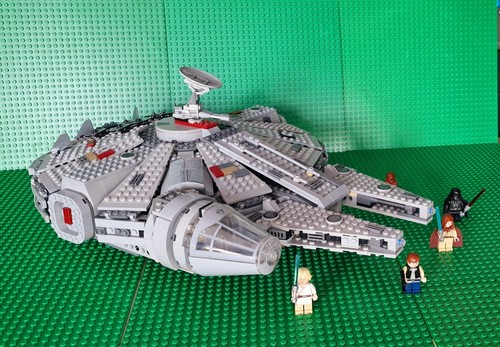 Lego millennium falcon - lego,