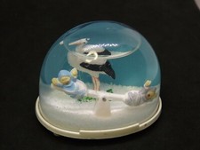 Spielzeug Schneekugel Storch Klapperstorch 60er Jahre Schüttelglas Vintage