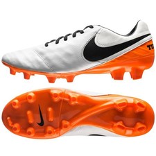 Nike Tiempo Mystic V FG