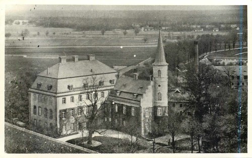 Schlossanlage mit kirche - schlossanlage,