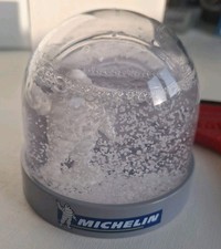 Michelin Männchen Schneekugel