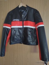 Trendy:  Biker Jacke Damen