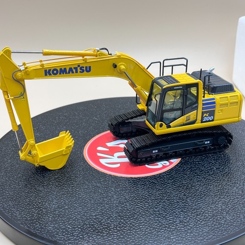 Replicars komatsu - 1/50,