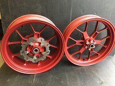 A16 Aprilia Mille RSV 4 1000 R