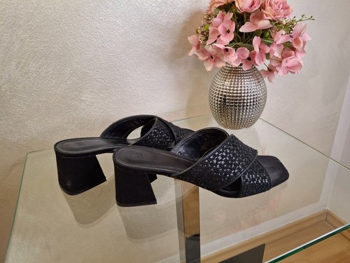 Schwarzer clog mit absatz - ,